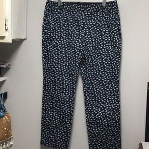 The Limited slacks Drew fit, size 6. Blend of blue pattern colors on black.